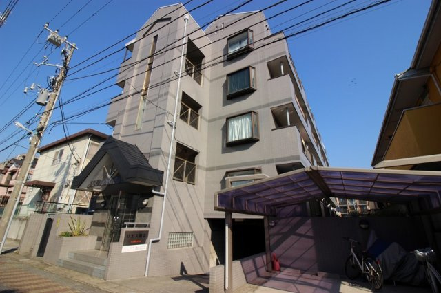 リエス舞浜の外観