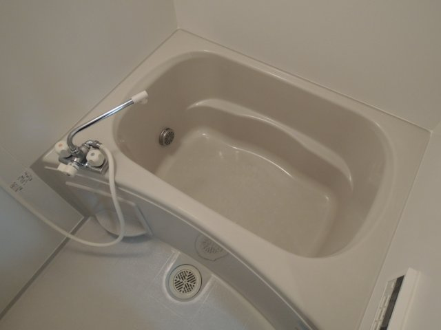 サクラガーデンの浴室|追い焚き付き【サクラガーデン】