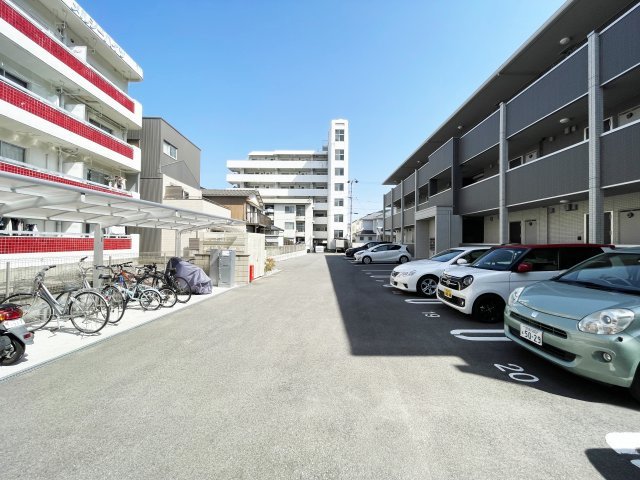 アイリーブ南佐古の駐車場
