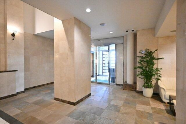 パレステュディオ渋谷ＷＥＳＴのエントランス