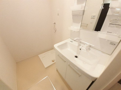 【洗面所】 | チエーロ | 脱衣スペースもあります