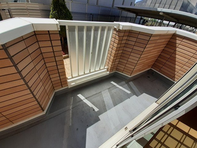 【バルコニー】 | パステル・ハイツ | 外からの目が気にならないバルコニーで洗濯物が干せます