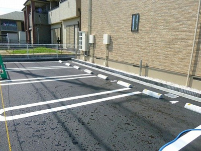 【駐車場】 | グランアウローラⅦ | 車をお持ちの方に嬉しい駐車場付きの物件です