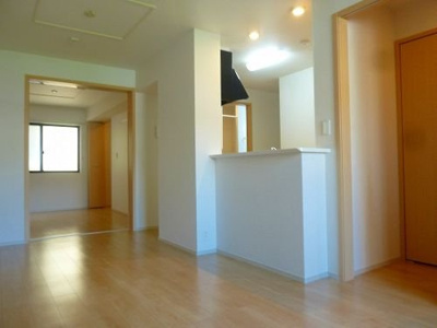 【居間・リビング】 | グランアウローラⅦ | 使いやすいリビングです