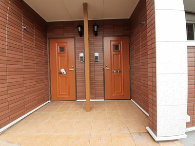 【エントランス】 | エレガンス・ヴィラＡ | エントランスです