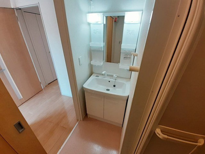 【洗面所】 | アバンツァート葉多 | 使いやすい洗面所です