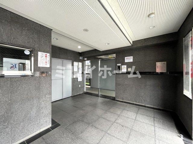 ルーブル西大井のエントランス