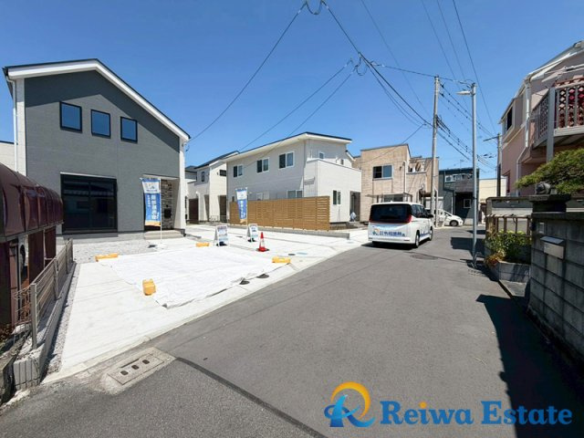 新築戸建　茅ヶ崎市旭が丘の前面道路含む現地写真|周辺は閑静な住宅街。海へもほど近く湘南ライフを満喫できます♪
