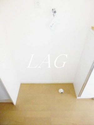 【設備】 | シャラロステヒルズ町田 | 室内洗濯機置き場です