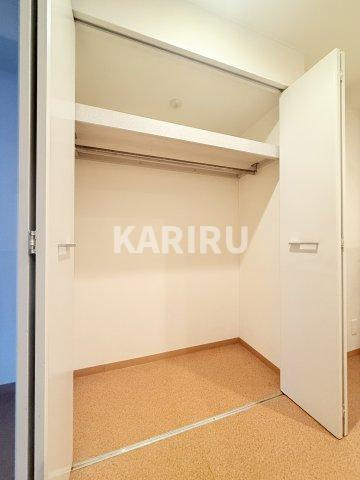 アパートメント京橋の収納|同物件別部屋の写真です。