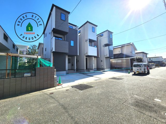 福岡市西区愛宕浜第1-3棟（1号棟）　の前面道路含む現地写真|見学の時間などお気軽にお問い合わせ下さい。