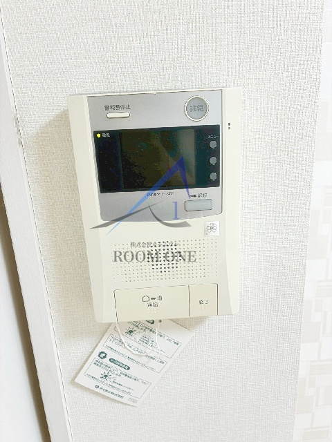 ラヴィエント浅草橋のセキュリティ|モニター付きインターホンです。