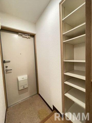 【玄関】 | スカイコート新宿御苑前