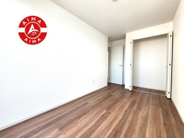 福岡市西区愛宕浜第1-3棟（2号棟）　の洋室|採光良好な洋室は全居室、複層ガラスの遮熱効果と断熱効果で、一年中快適に過ごせます。