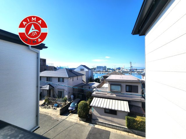 福岡市西区愛宕浜第1-3棟（2号棟）　の展望|眺望や窓からの景色が良いと、家で過ごす時間も快適です。