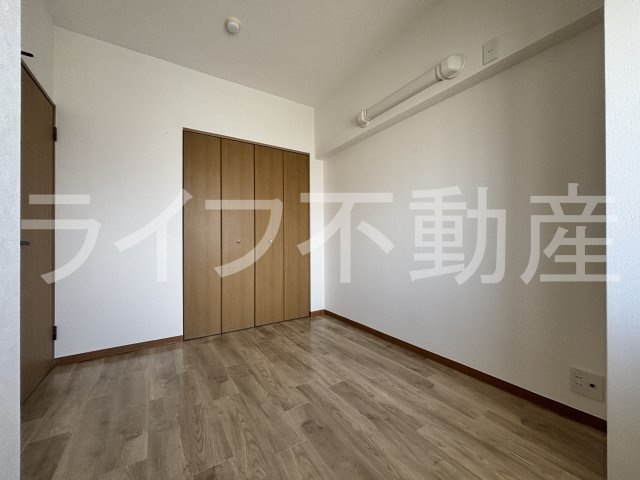 戴慶カーサグラシアの寝室|使い勝手のいい寝室です