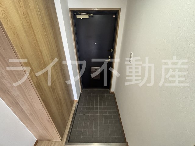 戴慶カーサグラシアの玄関|明るい玄関です