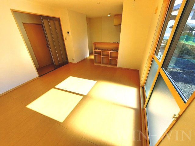 リビングタウン下地 Bの居間・リビング|イメージ（同建物内・同間取りの写真）