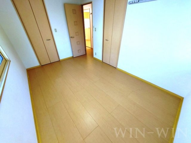 リビングタウン下地 Bの寝室|イメージ（同建物内・同間取りの写真）