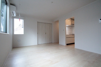 【居間・リビング】 | グレースK | 11.5帖のきれいなLDK。