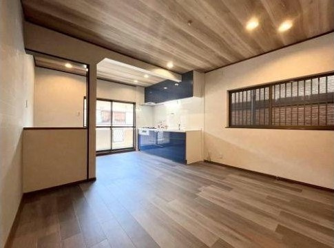 大阪市城東区中浜1丁目　戸建の居間・リビング