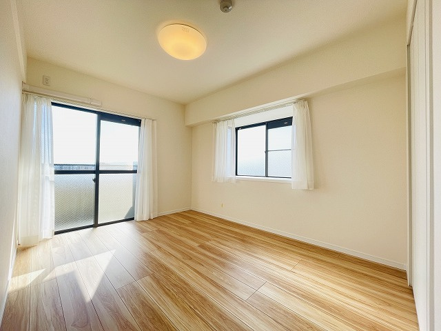 【洋室】 | エスポワール吉塚