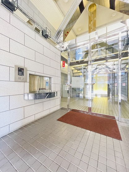 【エントランス】 | エスポワール吉塚