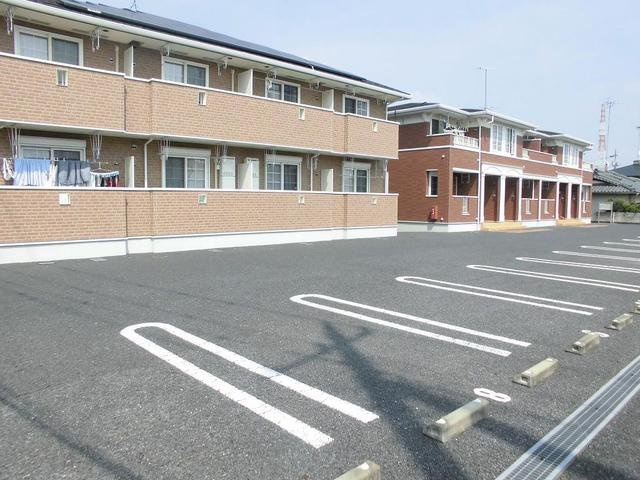 スウィート・コートＢの駐車場