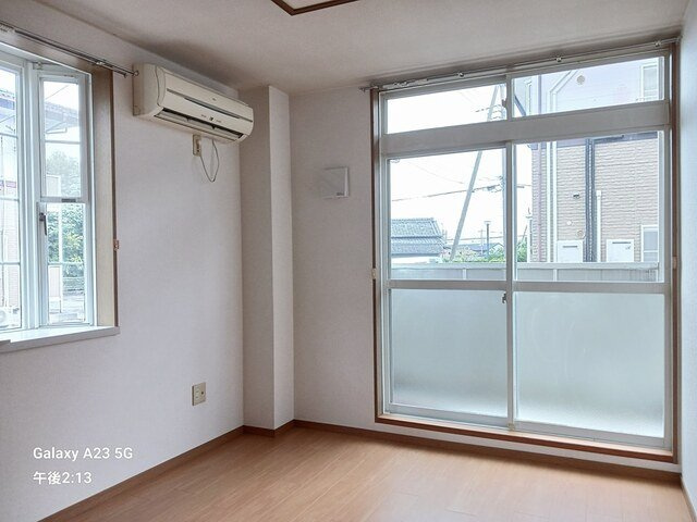 クローバーヒルズＣの居間・リビング