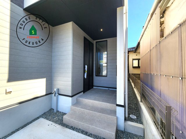 福岡市西区愛宕浜第1-3棟（3号棟）　の外観：施工例|おでかけの時も帰った時も、「我が家」を最初に感じでもらえる素敵な空間に。