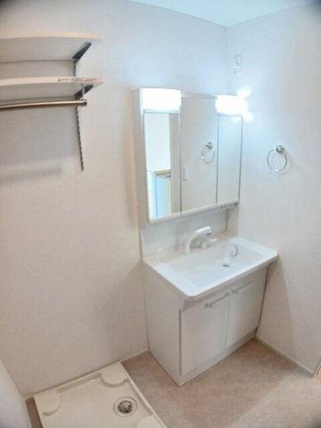 クランメゾンの洗面所|脱衣スペースもあります