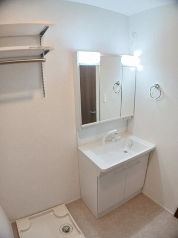 クランメゾンの洗面所|広い洗面スペース