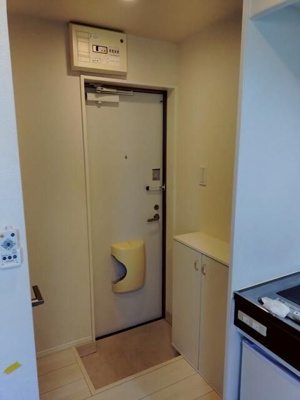 【玄関】 | アーヴェル峰岡町