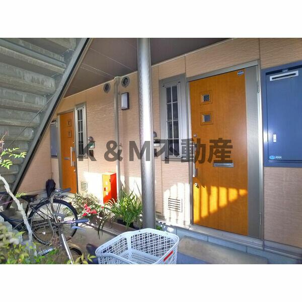 プチハイムレオの玄関|ゆったりとした玄関です