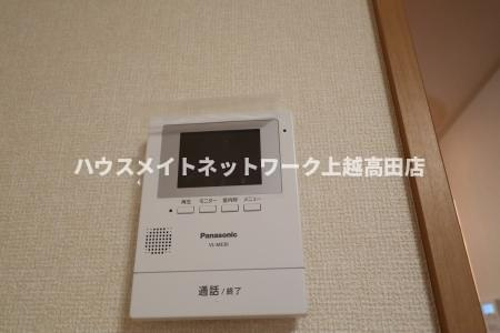 フィルコート新町のセキュリティ|モニターホン（参考同型203号室室内写真）