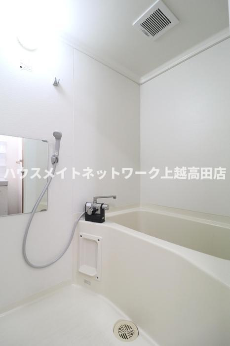 フィルコート新町の浴室|浴室（参考同型203号室室内写真）