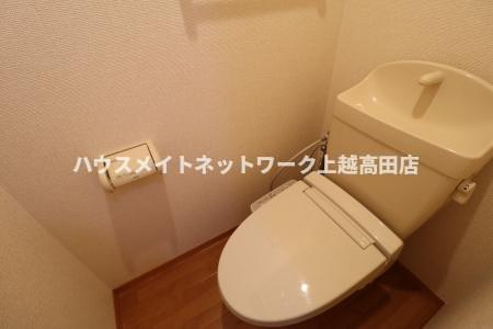 フィルコート新町のトイレ|温水洗浄便座（参考同型203号室室内写真）