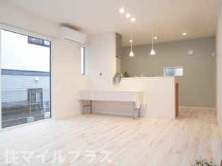 【居間・リビング】 | 郡山市喜久田町入ノ内新築一戸建て1棟 | ゆったりとした居間です