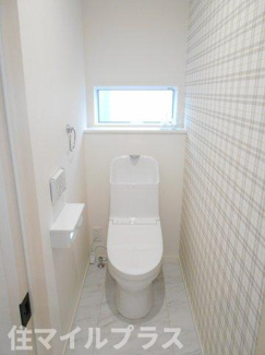 【トイレ】 | 郡山市喜久田町入ノ内新築一戸建て1棟 | 落ち着いた色調のトイレです