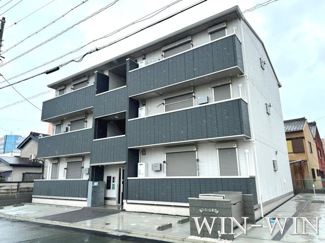 ファミール駅西