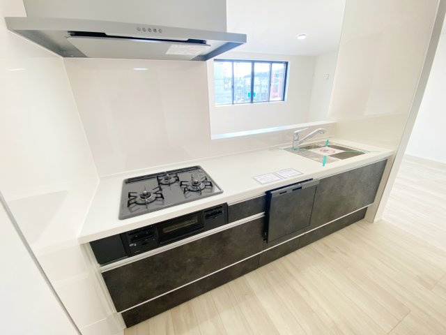 『八王子市新築戸建て』八王子市子安町4-26-3【仲介手数料無料】　４期のキッチン|～仲介手数料無料☆八王子ひなた不動産～　八王子市子安町　新築戸建て