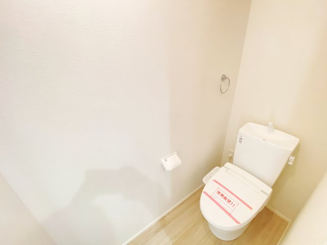 『八王子市新築戸建て』八王子市子安町4-26-3【仲介手数料無料】　４期のトイレ|～仲介手数料無料☆八王子ひなた不動産～　八王子市子安町　新築戸建て