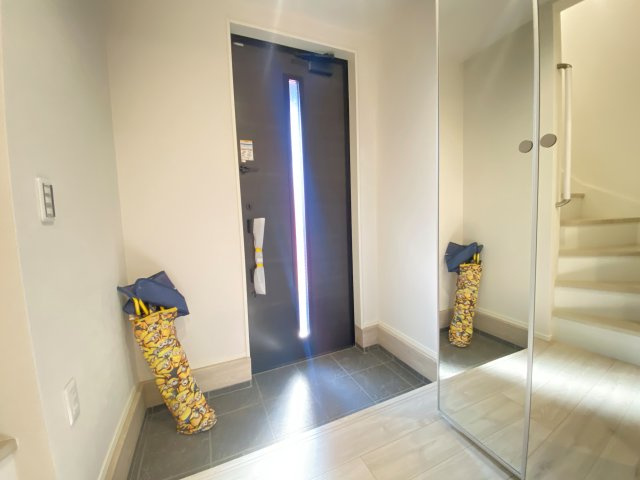 『八王子市新築戸建て』八王子市子安町4-26-3【仲介手数料無料】　４期の玄関|～仲介手数料無料☆八王子ひなた不動産～　八王子市子安町　新築戸建て