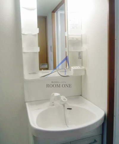 メゾン３２の洗面所|洗面台です。