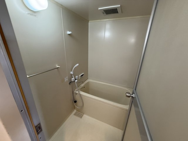 コルナス西館の浴室