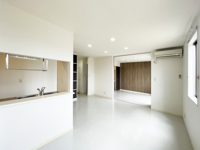 リブライフ春日　Ⅰ棟の居間・リビング