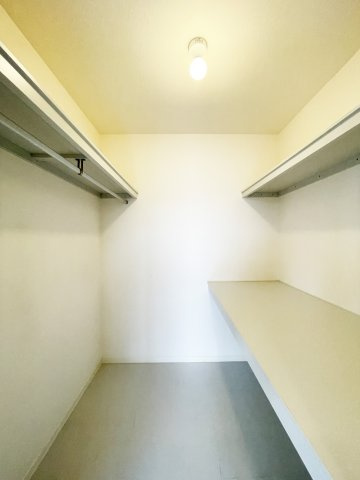 リブライフ春日　Ⅰ棟の収納