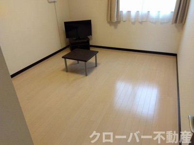 【居間・リビング】 | レオネクストメゾン山北