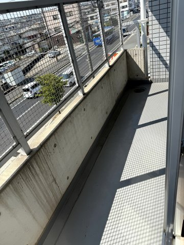 十三番館のバルコニー