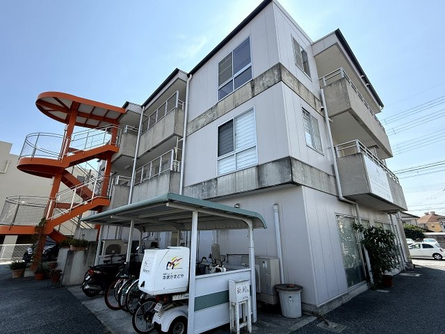 十三番館の外観